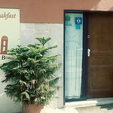 Alojamento de Acomodação e Pequeno-almoço Al Vecchio Borgo 3*