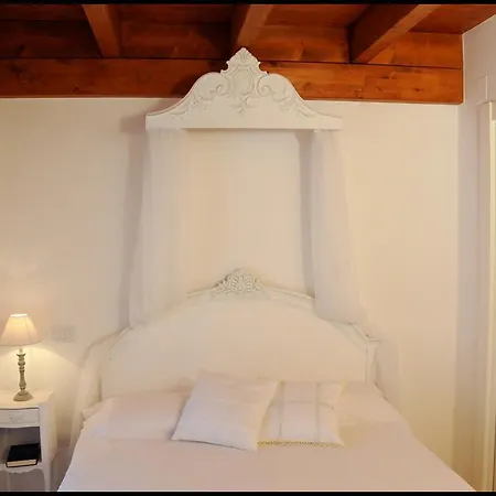 Al Vecchio Borgo Bed & Breakfast
