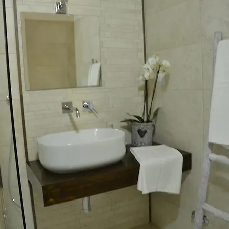 Al Vecchio Borgo Bed & Breakfast 3*