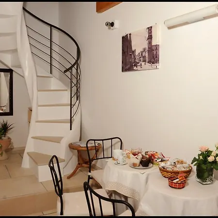 Al Vecchio Borgo Nocleg ze śniadaniem