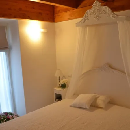 ベッド・アンド・ブレックファスト Al Vecchio Borgo 3*